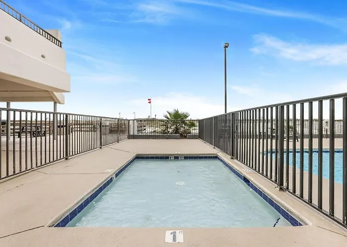 Holiday home Island Winds West 774 Walk To Hangout Beachfront Kiddie Pool Gulf Shores